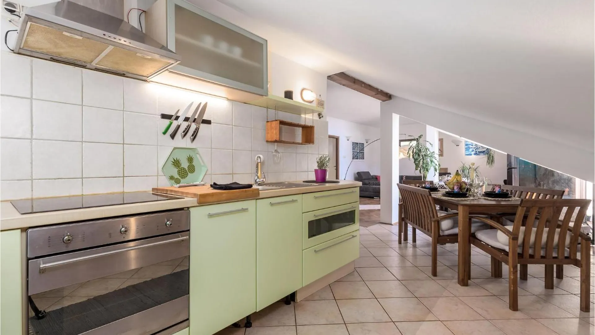 2 Bedroom Gorgeous Apartment In Rijeka